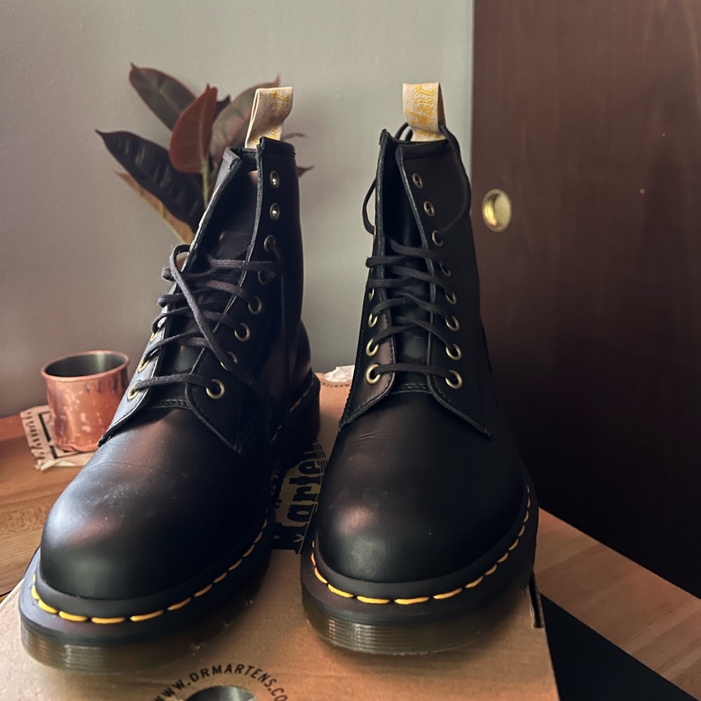 Vegan Dr. Martens 1460